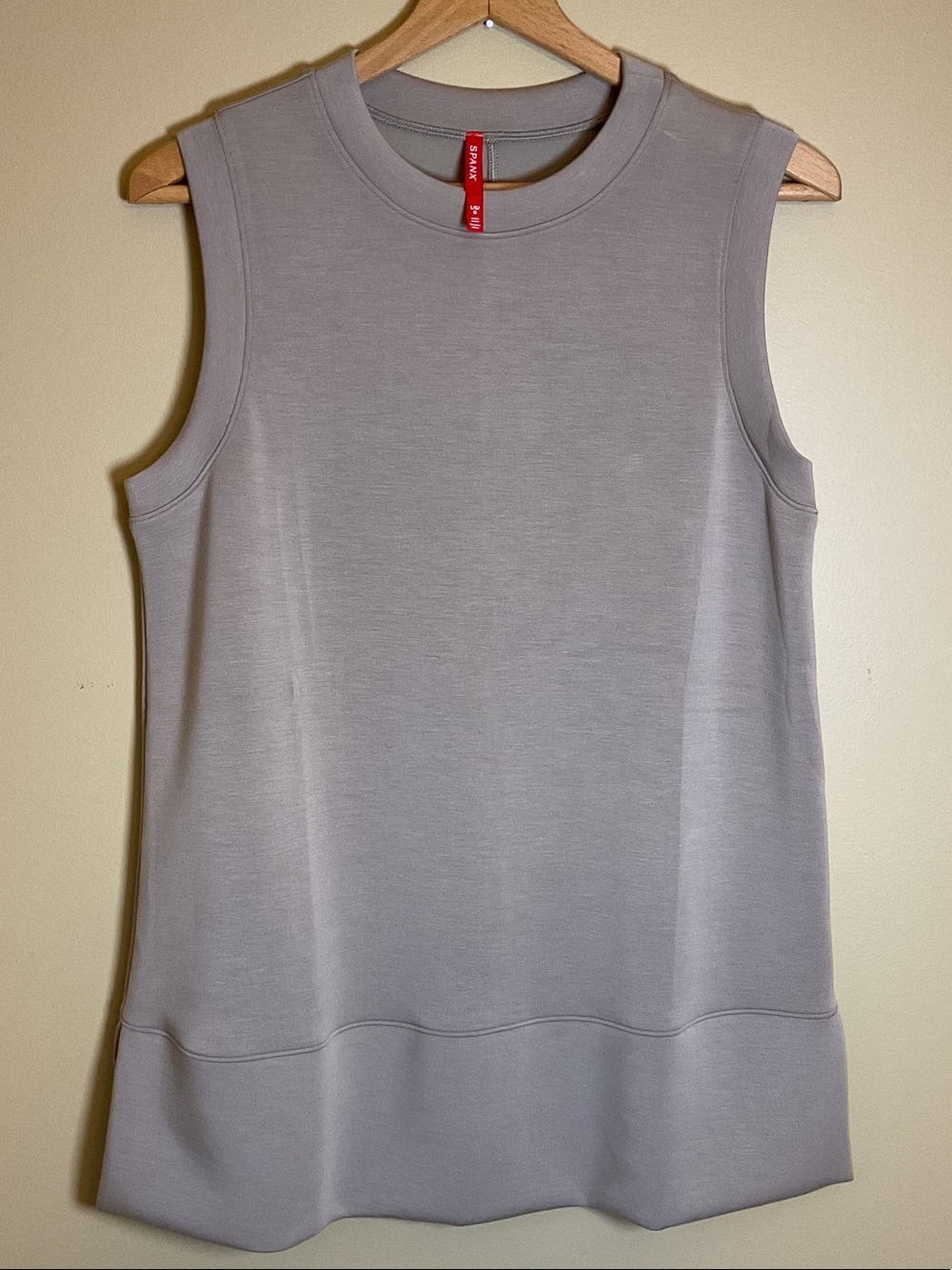 SPANX Sleeveless Knit Tunic in Light Tan size L